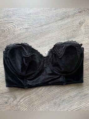 Victoria's Secret Black Velvet Lace Strapless Bustier Bandeau